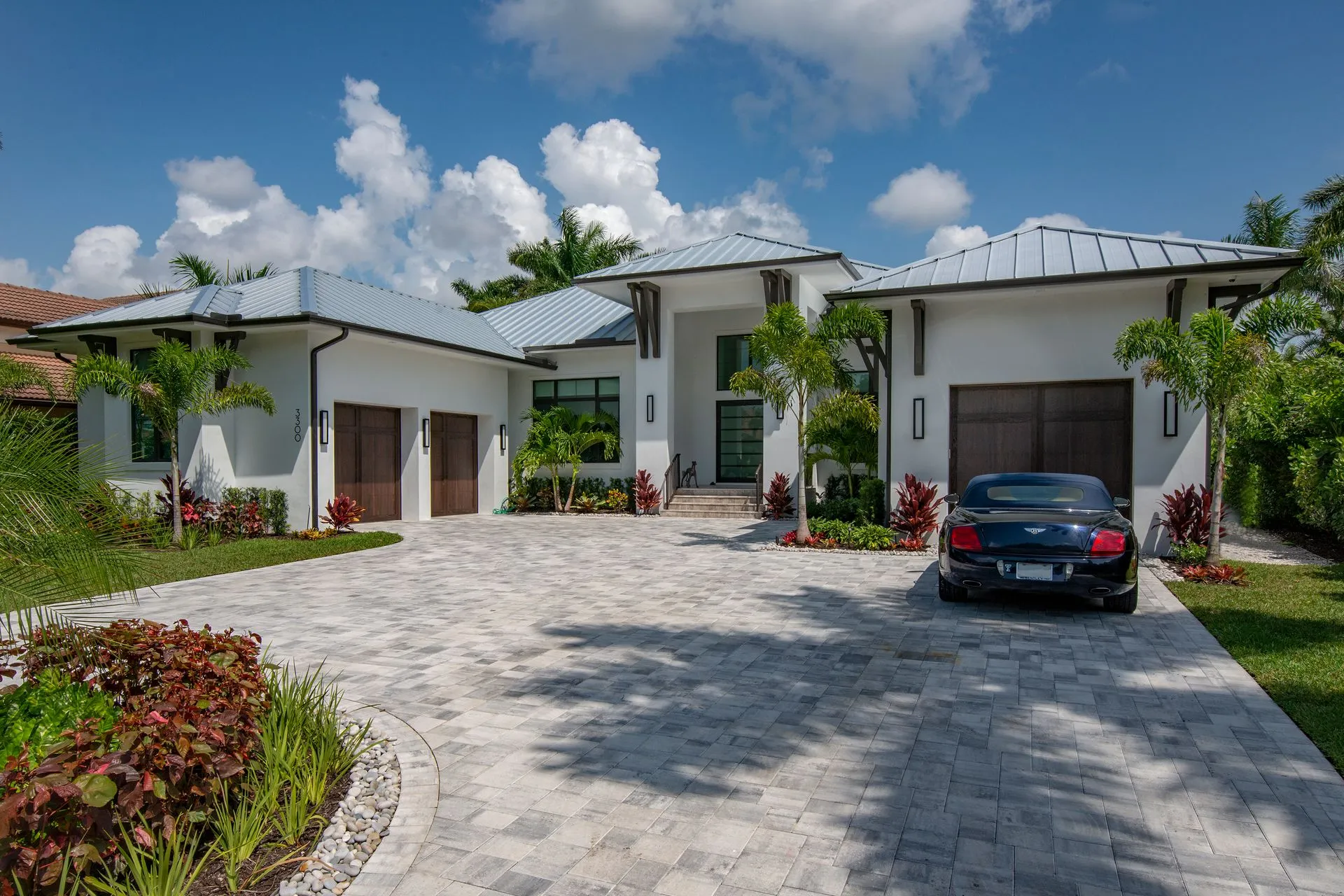 Residential Gutter Services in Naples, Marco Island, and Nearby SWFL Areas